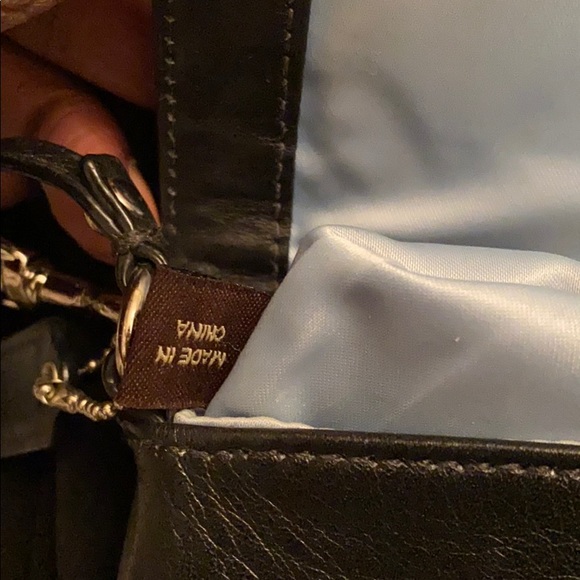 Coach- preloved leather wristlet good condition - Picture 5 of 6